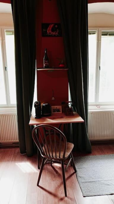 Sahara Studio With Shared Bathroom In City Centre Братислава Экстерьер фото
