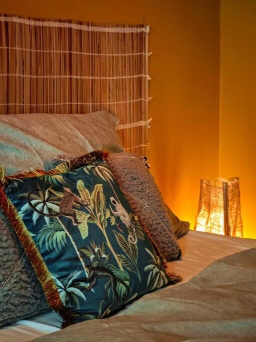Sahara Studio With Shared Bathroom In City Centre Братислава Экстерьер фото