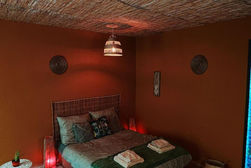 Sahara Studio With Shared Bathroom In City Centre Братислава Экстерьер фото